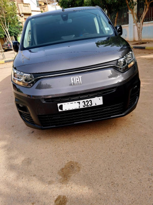 voitures-fiat-doblo-2023-chlef-algerie