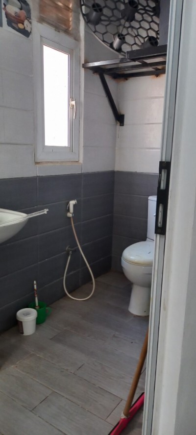 بيع شقة 5 غرف الجزائر الجزائر وسط