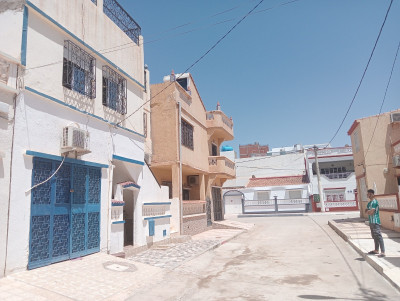 appartement-location-vacances-f4-tlemcen-marsa-ben-mhidi-algerie