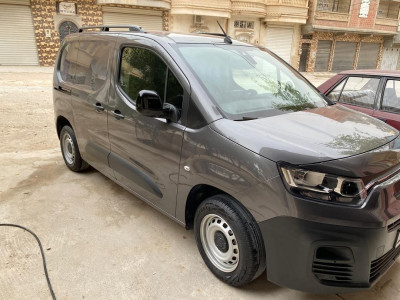 voitures-fiat-doblo-2024-ain-beida-oum-el-bouaghi-algerie