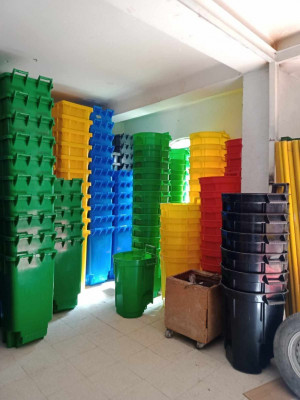 produits-hygiene-poubelle-120-l-aroue-vert-alger-centre-algerie