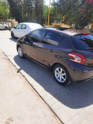 voitures-peugeot-208-2013-allure-ain-defla-algerie