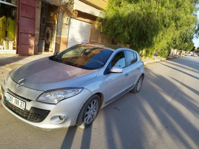 moyenne-berline-renault-megane-3-2009-bouguirat-mostaganem-algerie