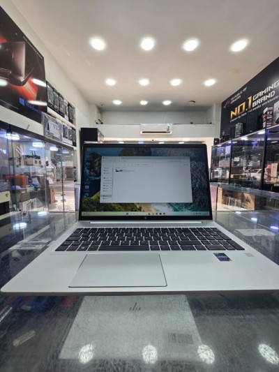 كمبيوتر-محمول-laptop-hp-elitebook-650-g10-156-intel-13eme-gen-i5-1345u-16gb-ram-256gb-nvme-ssd-iris-x-graphics-الجزائر-وسط