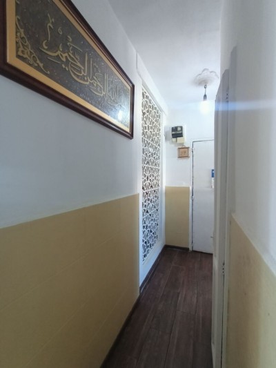 بيع شقة 5 غرف وهران وهران