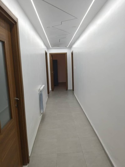 كراء شقة 6 غرف وهران وهران