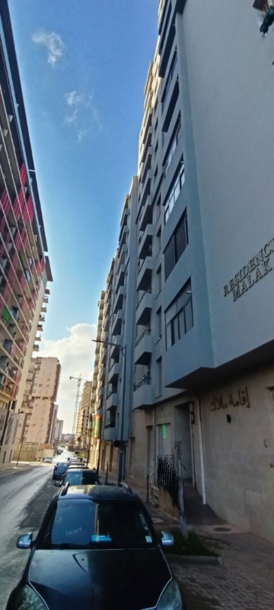 Rent Apartment F4 Oran Bir el djir