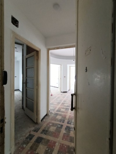 بيع شقة 4 غرف وهران وهران