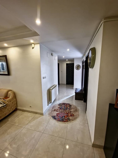 appartement-vente-f4-alger-cheraga-algerie