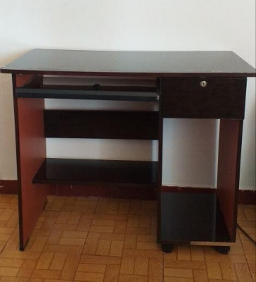 tables-pc-bureaux-bureau-ain-el-turck-oran-algerie