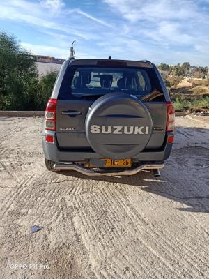 tout-terrain-suv-suzuki-grand-vitara-2007-4x4-constantine-algerie