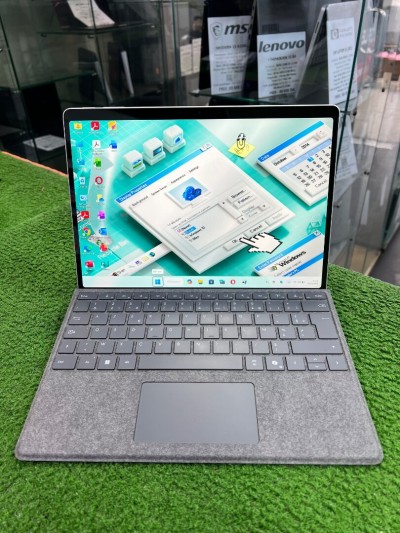 SURFACE PRO 11
