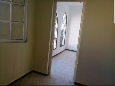 Location Appartement F4 Alger Bouzareah