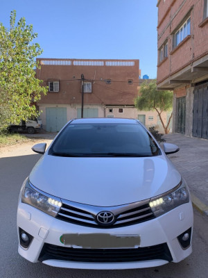 voitures-toyota-corolla-2015-laghouat-algerie