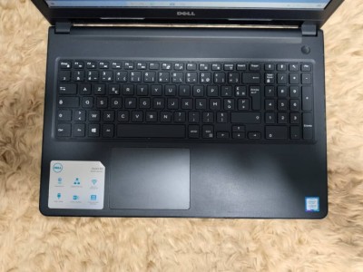 Laptop  pc portable Dell Vostro 15, i3 7ème series 3000, 256Go, 8G, écran 15''