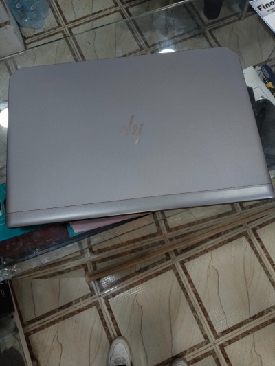 HP Zbook i7 9850H Ram 32Go SSD 256Go Ecran 15.6" full HD