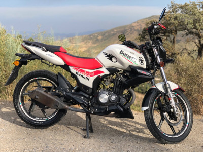 motos-scooters-benelli-tnt15-2020-beni-ouartilene-setif-algerie