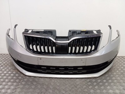 PARCHOC AVANT SCKODA OCTAVIA 
