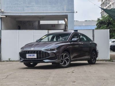 MG 5 2025 Automatic (Full)