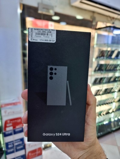 Samsung galaxy S24 Ultra 2SIM 12/256G
