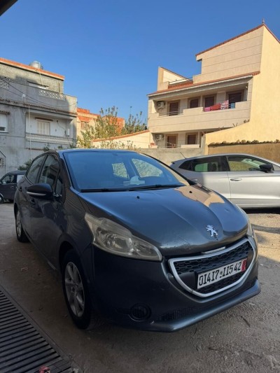 Peugeot 208 2015 Allure