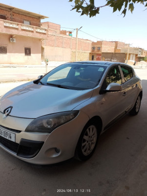 moyenne-berline-renault-megane-3-2009-sougueur-tiaret-algerie