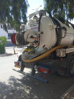 construction-travaux-camion-vidangur-hydrocureur-bir-el-djir-oran-algerie