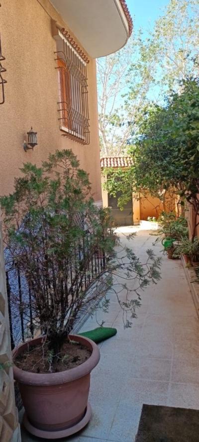 بيع فيلا الجزائر شراقة