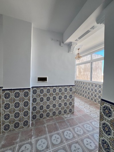 بيع شقة 4 غرف الجزائر بن عكنون