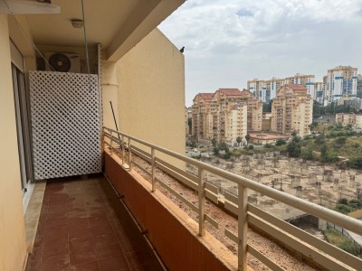 بيع شقة 5 غرف الجزائر العاشور