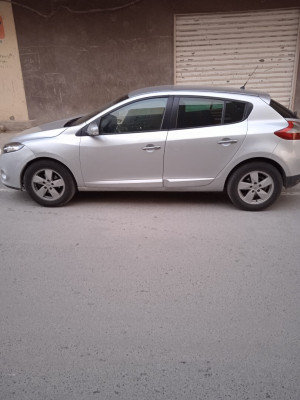 voitures-renault-megane-3-2012-play-setif-algerie