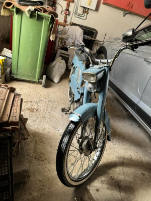 motos-et-scooters-becane-mobylette-1959-annaba-algerie