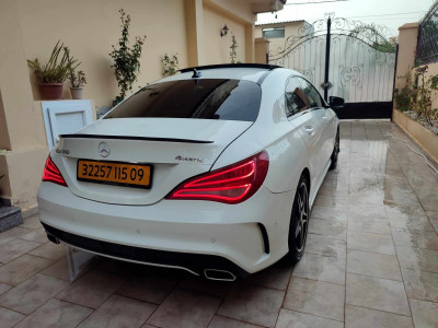 voitures-mercedes-cla-2015-coupe-exclusif-blida-algerie