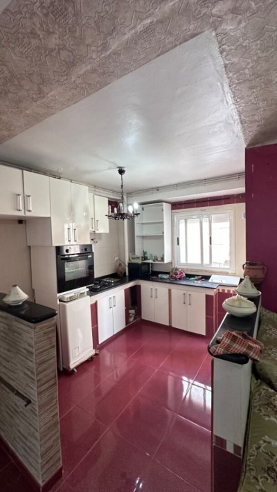 كراء للعطل شقة 3 غرف وهران بئر الجير