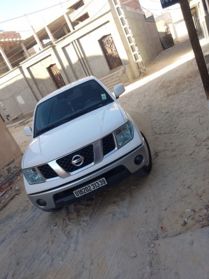 pickup-nissan-navara-2013-elegance-4x2-el-oued-algerie