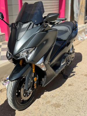 دراجة-نارية-سكوتر-yamaha-tmax-2017-الرمشي-تلمسان-الجزائر