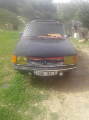 sedan-renault-18-1982-sidi-maarouf-jijel-algeria