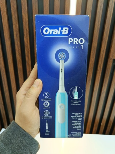 ORAL-B Brosse à dents électrique PRO 1