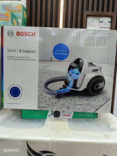 BOSCH Série 2 Aspirateur sans sac 700w