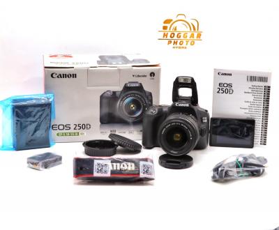Canon EOS 250D + EF-S 18-55mm III Kit 