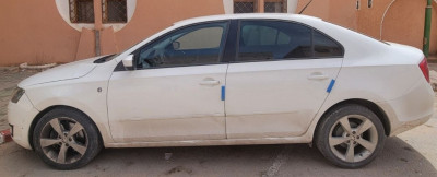 voitures-skoda-rapid-2014-alger-centre-algerie