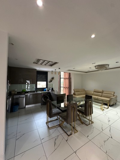 بيع شقة 4 غرف تلمسان تلمسان