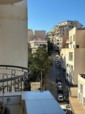 بيع شقة 4 غرف الجزائر حيدرة
