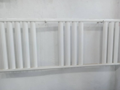 batiment-construction-radiateur-seche-linge-serviette-en-blanc-aluminium-ouled-moussa-boumerdes-algerie