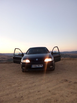 berline-renault-laguna-1-1995-ait-oumalou-tizi-ouzou-algerie