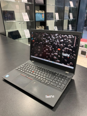 Lenovo ThinkPad P51s WorkStation i7-7em NVIDIA Quadro M520 16/512