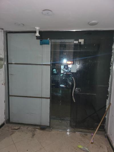 آخر-vitrine-en-verre-trempe-تيرمتين-تيزي-وزو-الجزائر