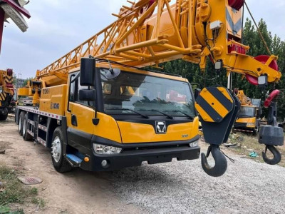 location-de-vehicules-grue-mobile-xcmg-16-20-25-50-tn-et-jcb-manitou-ouled-fayet-alger-algerie