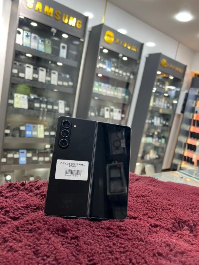 Galaxy Z Fold 5 12GB 512GB Dead Pixel