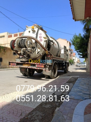 nettoyage-jardinage-camion-debouchage-canalisation-vidange-ben-aknoun-alger-algerie